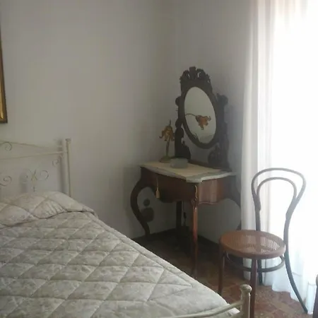Gallipoli, Delfino Apartment